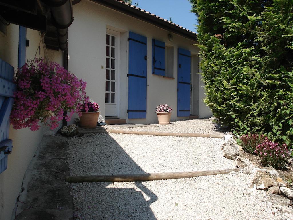 La Grange Du Cheval Blanc Villa Villeneuve-sur-Lot Kamer foto